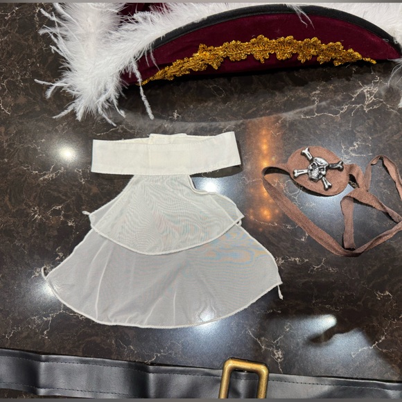 Kids Pirate Costume with Gold Trim - Picture 5 of 11